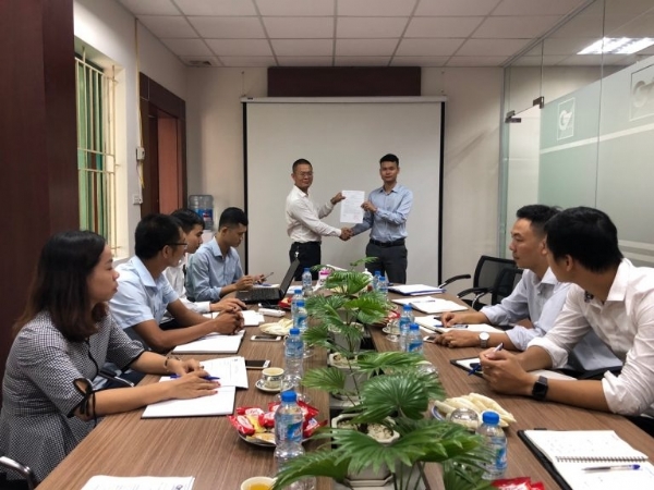 Công ty cổ phần Đầu tư xây dựng Đông dương g7 trao quyết Đinh bổ nhiệm cán bộ